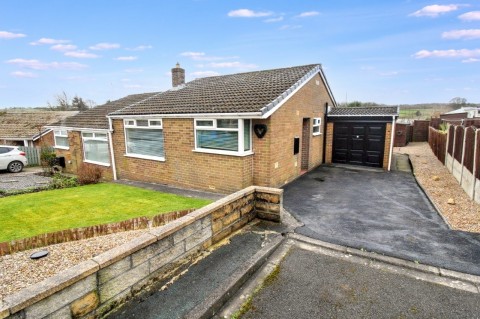 View Full Details for Hollybank Avenue, Upper Cumberworth, Huddersfield