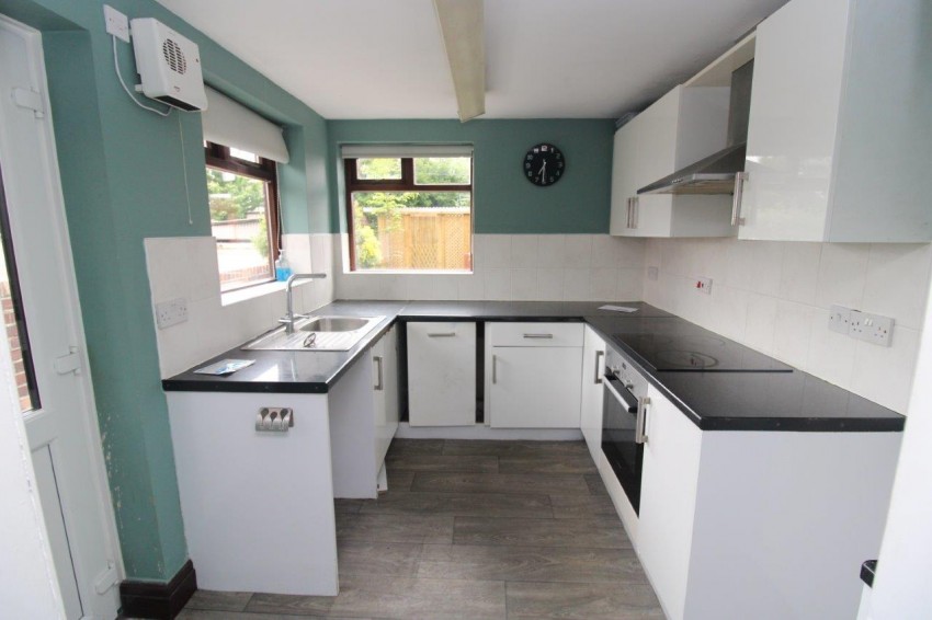 Images for Summer Lane, Wombwell, Barnsley