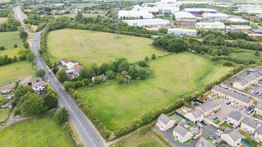 Images for Springfield Farm, 338 Bradford Road, Wrenthorpe, Wakefield