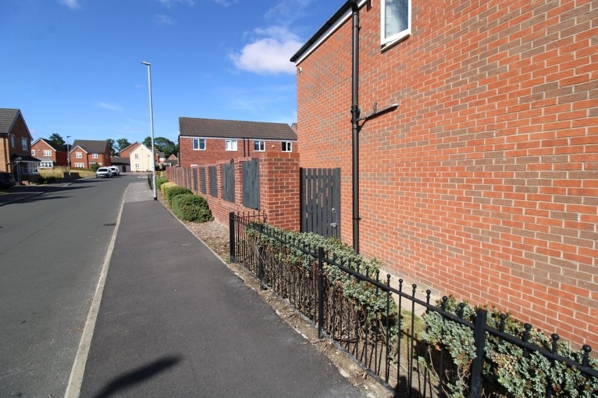 Images for Old Royston Avenue, Royston, Barnsley