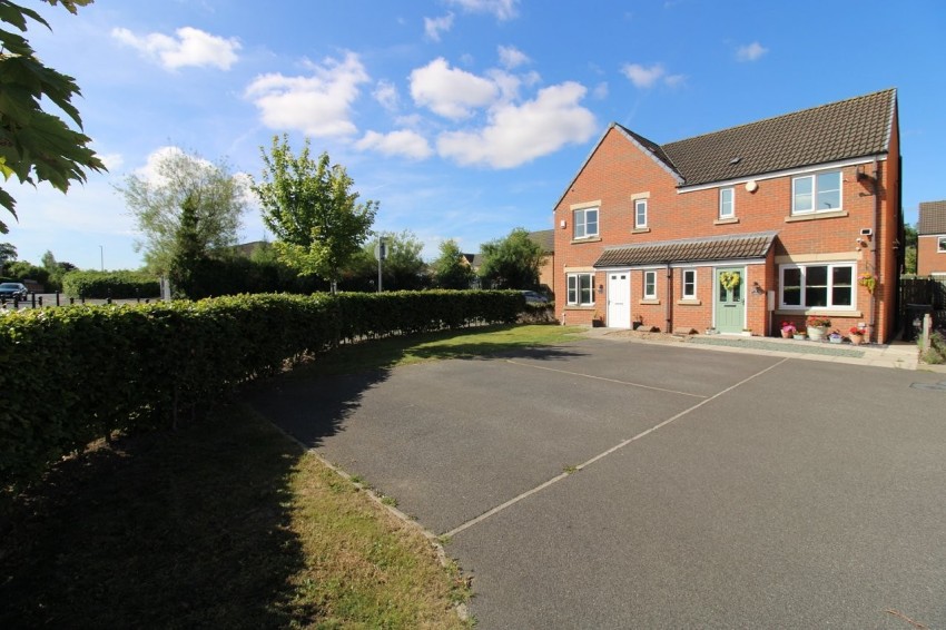 Images for Old Royston Avenue, Royston, Barnsley