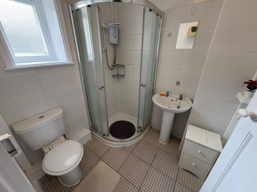 Images for Round Green Farm, Round Green Lane, Worsbrough, Barnsley