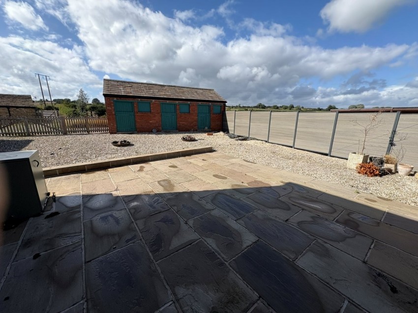 Images for Kiln Lane, Emley, Huddersfield