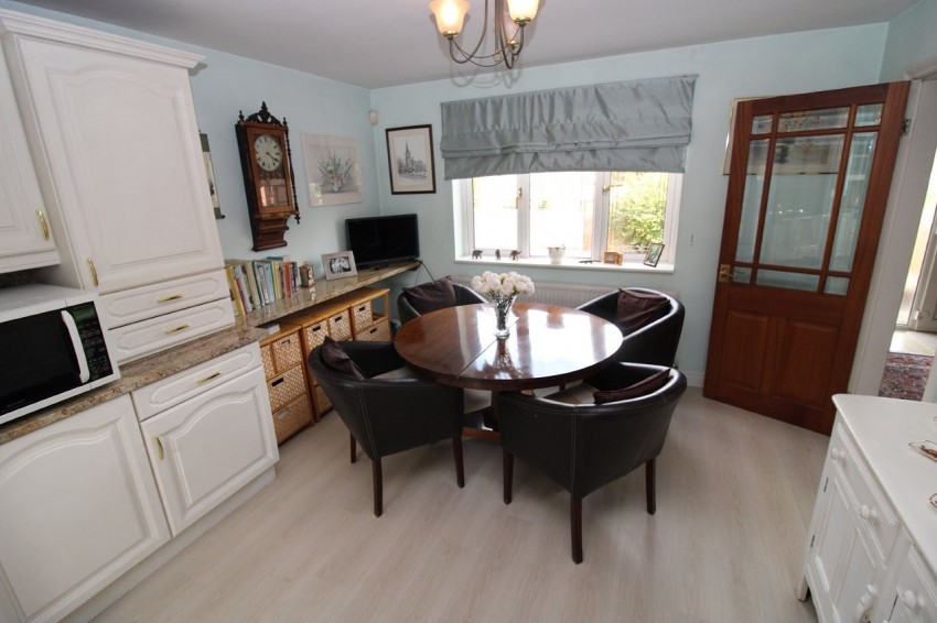 Images for Middlecliff Lane, Little Houghton, Barnsley