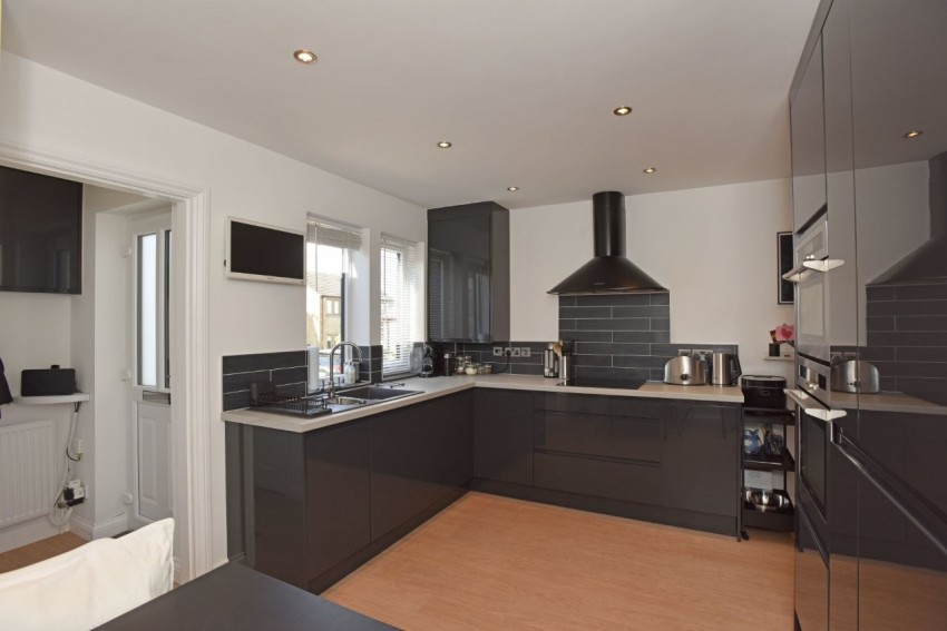 Images for Fox Royd, Shepley, Huddersfield