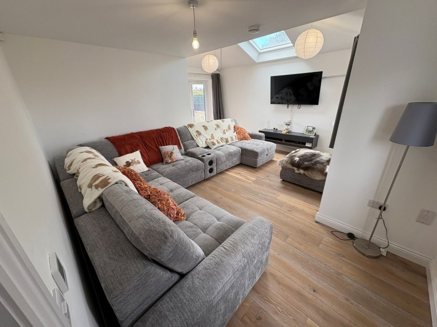 Images for Newlands Avenue, Clayton West, Huddersfield