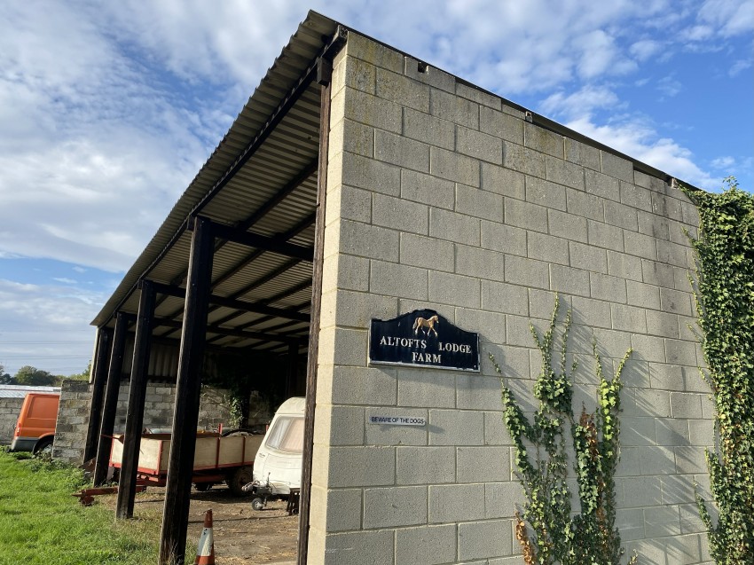 Images for Altofts Lodge Farm, Patience Lane, Normanton