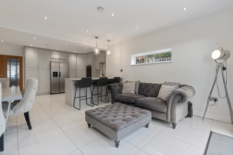 View Full Details for Melford Close, Mapplewell, Barnsley