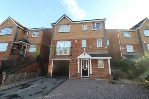 View Full Details for Parkland View, Lundwood, Barnsley