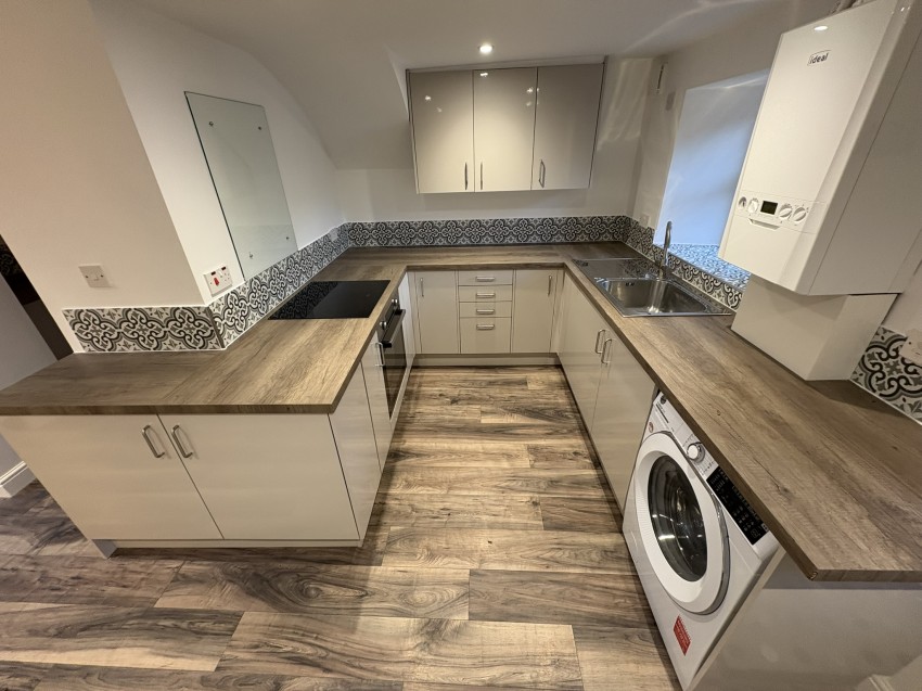 Images for High Street, Clayton West, Huddersfield