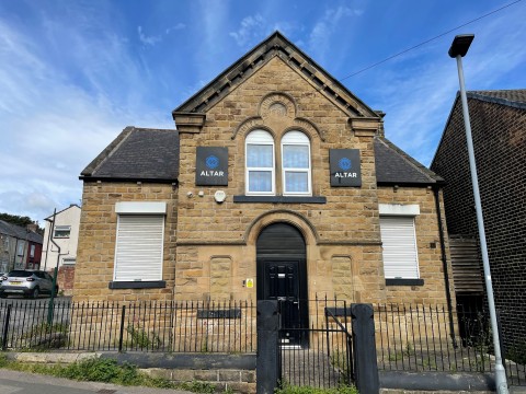 View Full Details for Cemetery Road, Wombwell, Barnsley