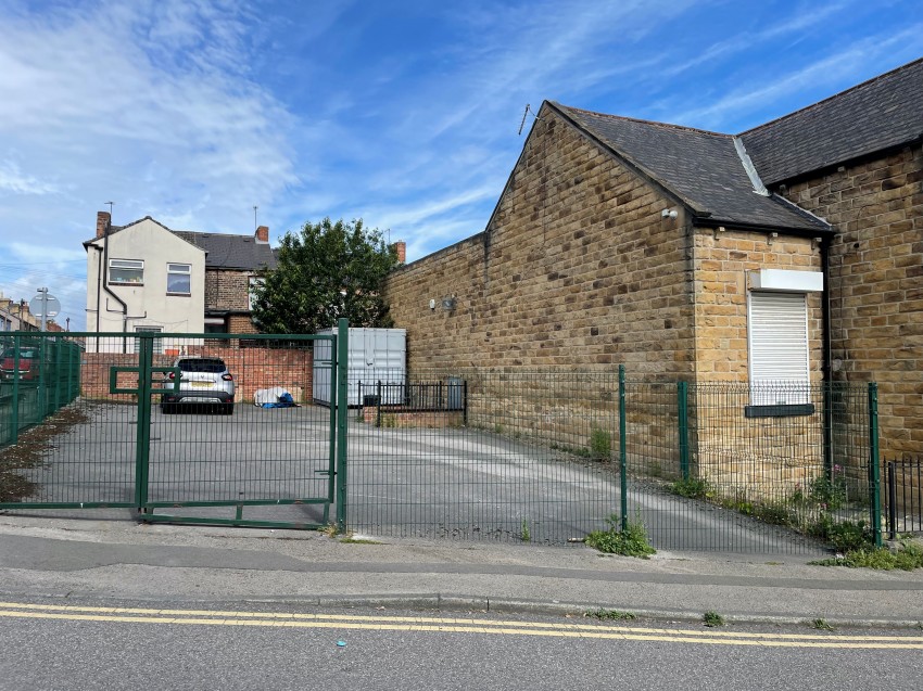 Images for Cemetery Road, Wombwell, Barnsley