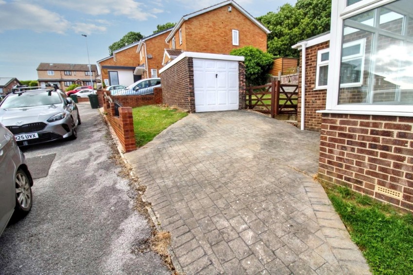 Images for Brow Close, Ward Green, Barnsley