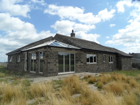 View Full Details for Sandy Gate, Scholes, Huddersfield