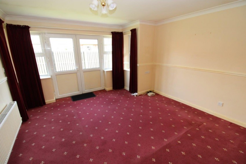 Images for Meadow Crescent, Royston, Barnsley